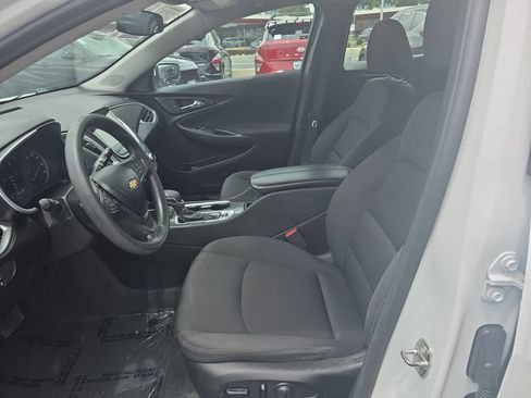 Used 2023 Chevrolet Malibu LT FWD image 9