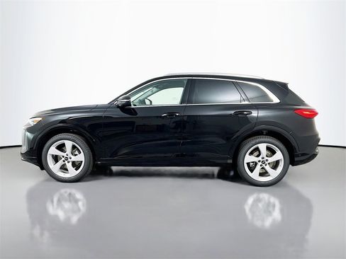 New 2025 Audi Q5 Prestige image 4