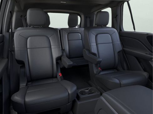 New 2025 Lincoln Aviator Reserve w/ Luxury Package image 11