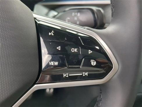 New 2025 Volkswagen ID. Buzz Pro S Plus image 29