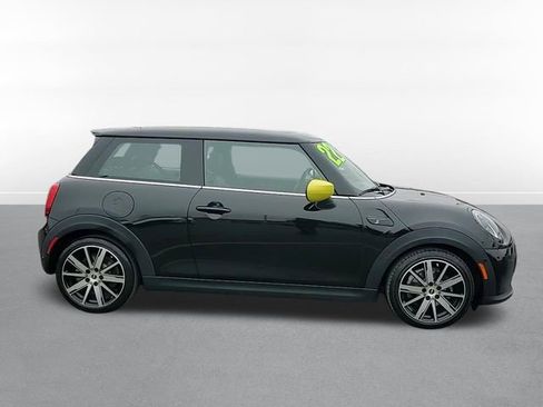 Used 2022 MINI Cooper SE image 4