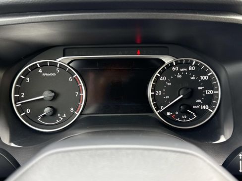 Certified 2025 Nissan Rogue S image 17