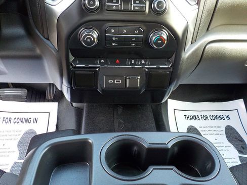 Used 2020 Chevrolet Silverado 1500 LT image 22