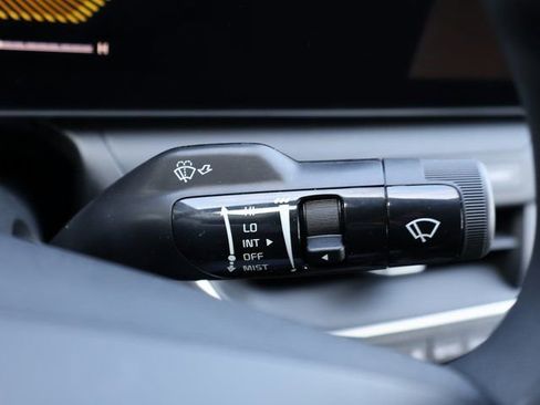 New 2025 Kia K4 LXS image 35