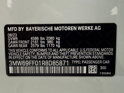 Used 2024 BMW 330i Sedan w/ Convenience Package RWD image 18