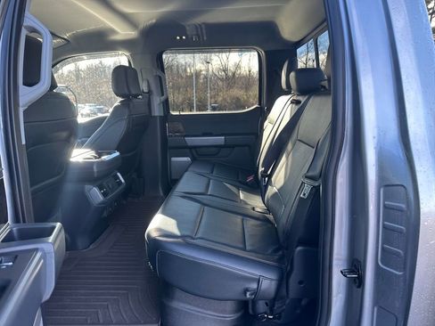 Used 2022 Ford F150 Lariat image 16