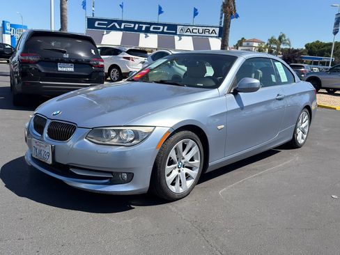 Used 2011 BMW 328i Convertible RWD image 3