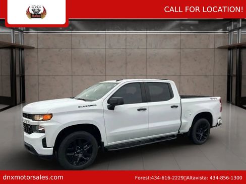 Used 2021 Chevrolet Silverado 1500 Custom w/ LPO, Blackout Package image 2