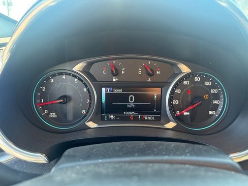 Used 2016 Chevrolet Malibu Premier w/ Driver Confidence Package FWD image 10