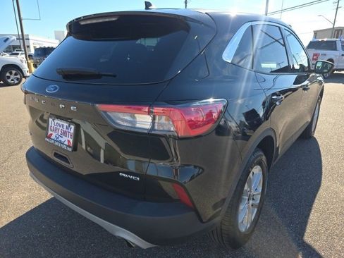 Used 2021 Ford Escape SE w/ Convenience Package image 8