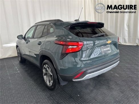 New 2026 Chevrolet Trax LT w/ Sunroof Package image 22