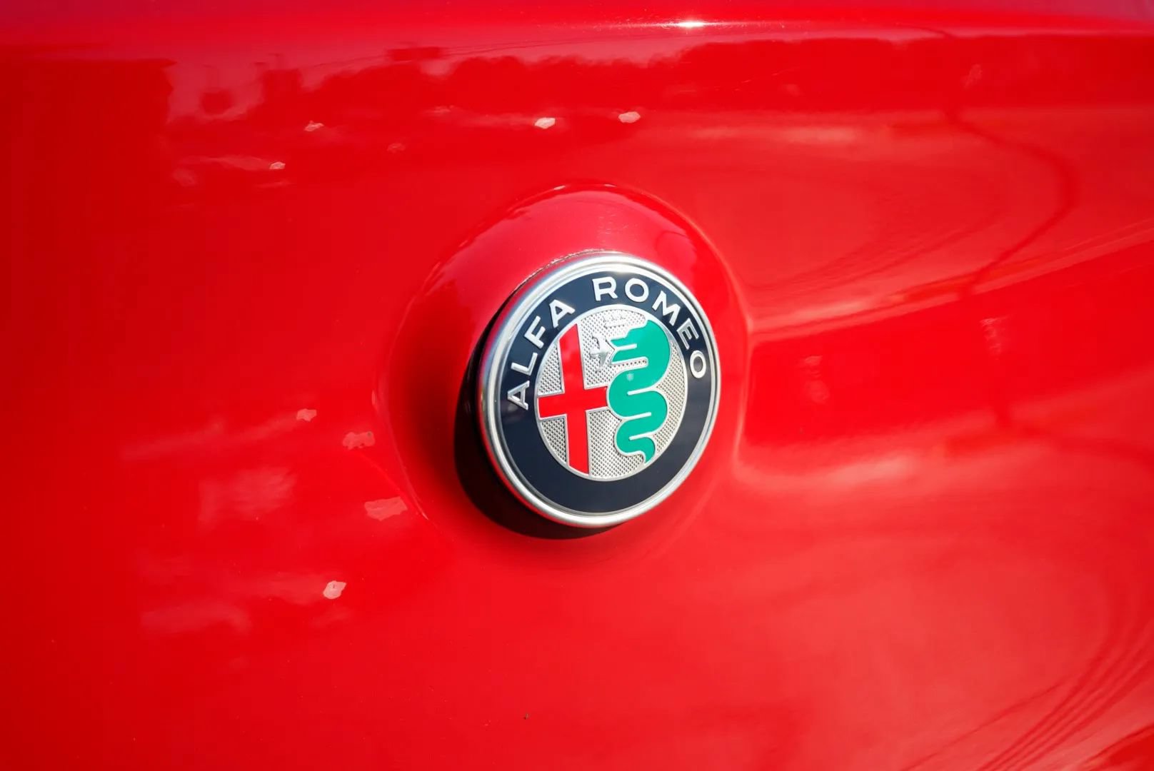 Used 2022 Alfa Romeo Stelvio Ti AWD/4WD image 14
