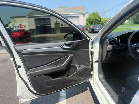 Used 2019 Volkswagen Jetta S FWD image 20