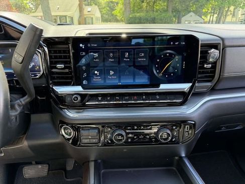 Used 2024 Chevrolet Silverado 2500 High Country AWD/4WD image 25