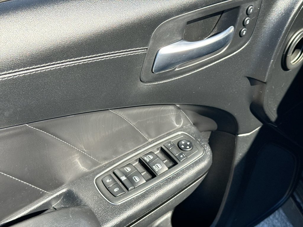 Used 2019 Dodge Charger R/T w/ Plus Group RWD image 12