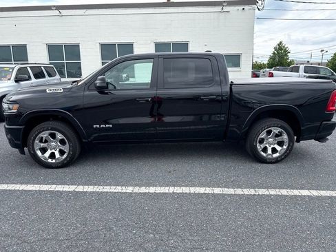 Used 2025 RAM 1500 Big Horn AWD/4WD image 4