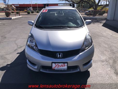 Used 2013 Honda Fit Sport image 4