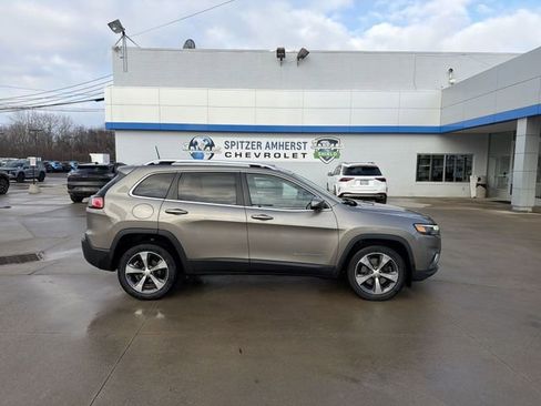 Used 2020 Jeep Cherokee Limited image 11