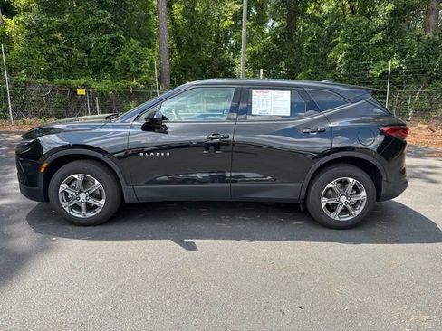 Used 2024 Chevrolet Blazer LT w/ LPO, Floor Liner Package FWD image 2