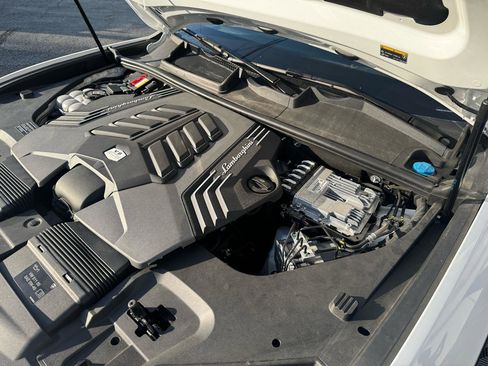 Used 2022 Lamborghini Urus image 55
