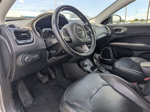 Used 2018 Jeep Compass Limited w/ Navigation Group AWD/4WD image 21