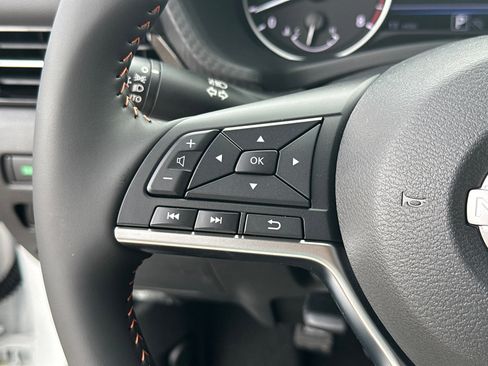 New 2025 Nissan Sentra SR w/ Midnight Edition image 25