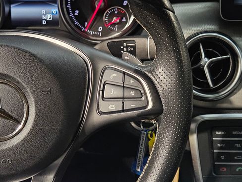 Used 2018 Mercedes-Benz GLA 250 image 29