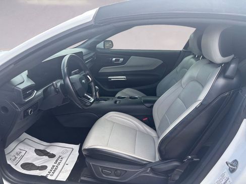 Used 2024 Ford Mustang Premium RWD image 9