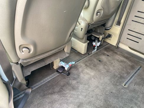 Used 2006 Dodge Grand Caravan SE w/ Popular Equipment Group I image 13