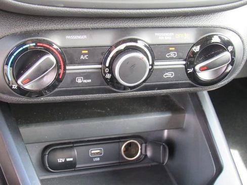 Used 2024 Kia Soul LX w/ Option Group 015 FWD image 24