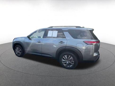 Used 2026 Nissan Pathfinder SV AWD/4WD image 8