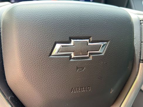 Used 2022 Chevrolet Tahoe Z71 w/ Z71 Off-Road Package image 26