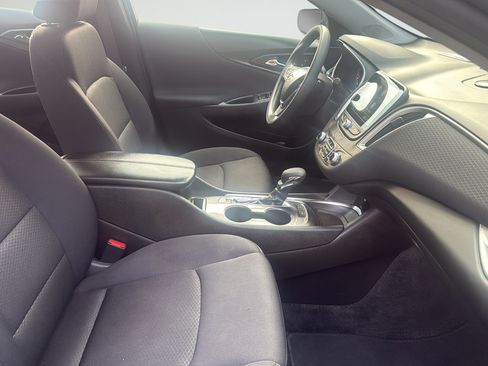 Used 2024 Chevrolet Malibu LT FWD image 20
