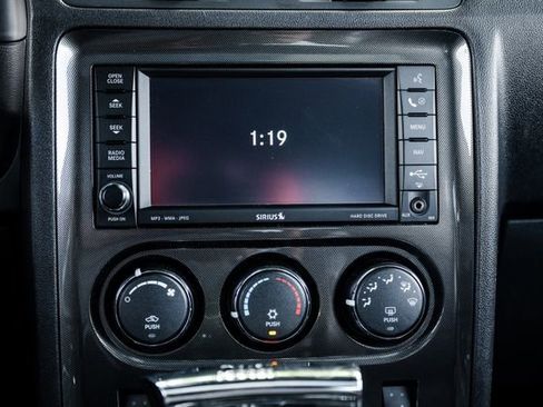 Used 2009 Dodge Challenger R/T RWD image 15