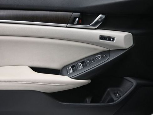 Used 2019 Honda Accord EX-L image 25
