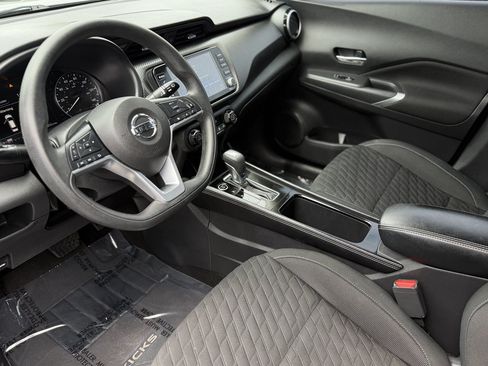 Used 2021 Nissan Kicks SV FWD image 8