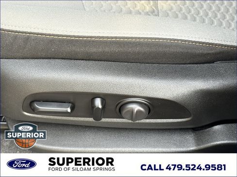 Used 2020 GMC Terrain SLE w/ Driver Convenience Package image 17