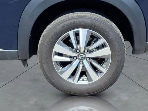 Certified 2025 Nissan Pathfinder SL w/ Cargo Package AWD/4WD image 5