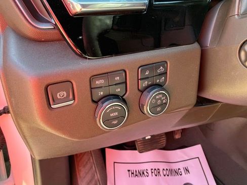 Used 2024 Chevrolet Silverado 1500 LTZ AWD/4WD image 17