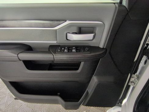 Certified 2022 RAM 2500 Big Horn AWD/4WD image 27