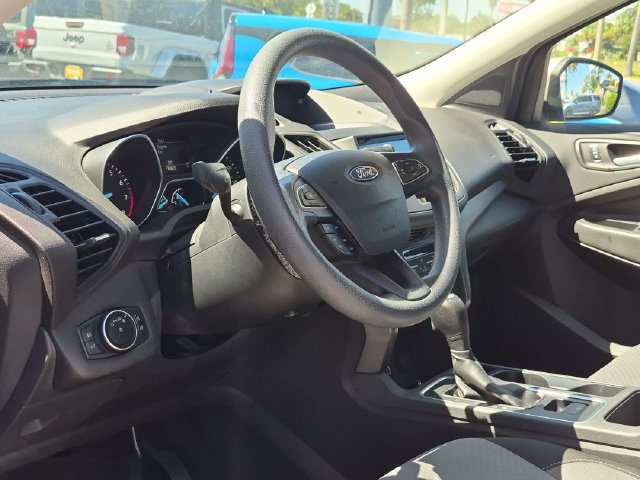 Used 2017 Ford Escape SE FWD image 10