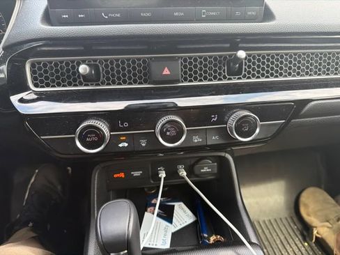 Used 2025 Honda Civic Sport image 16
