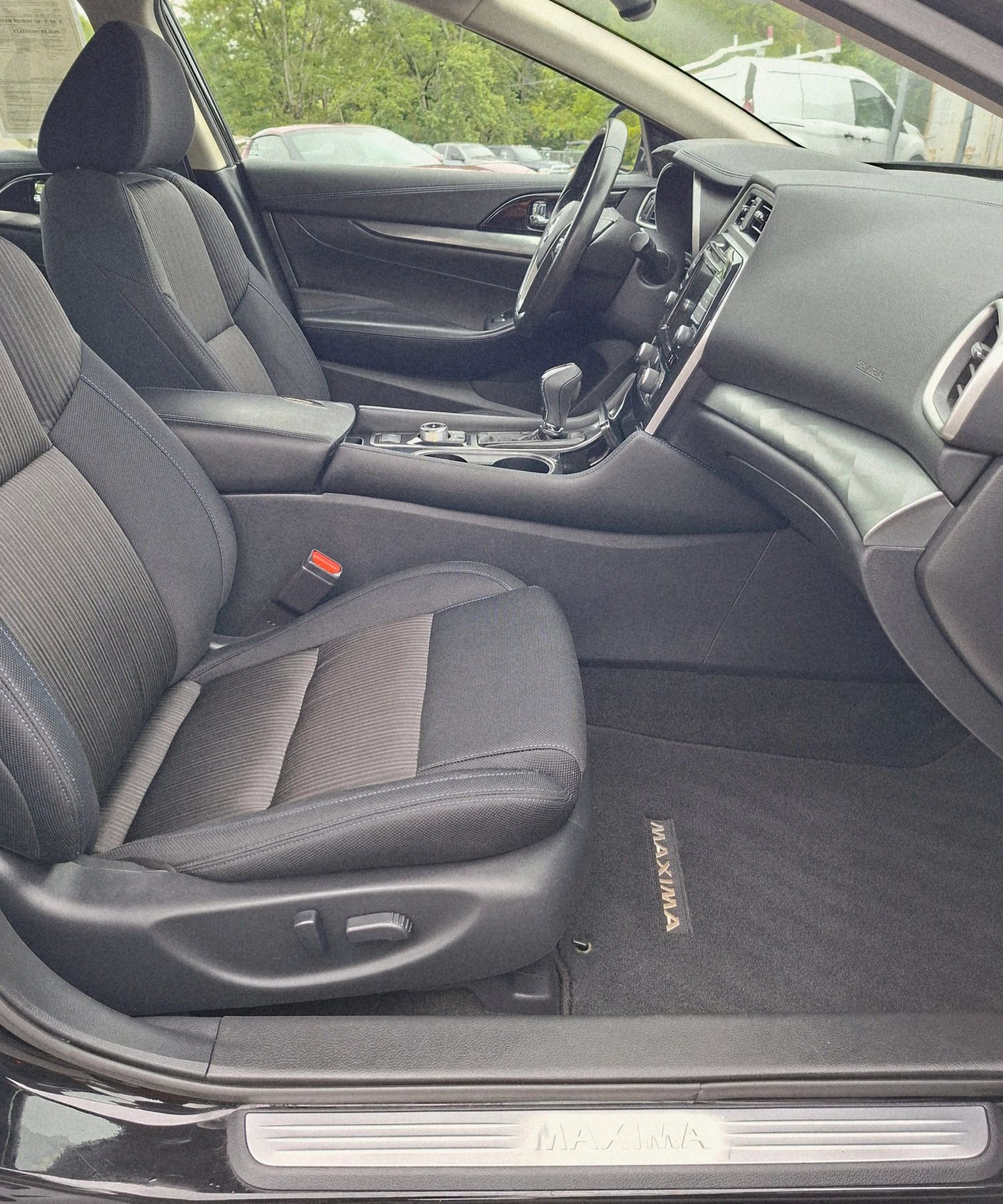 Used 2020 Nissan Maxima 3.5 S w/ Floor Mat Group FWD image 12