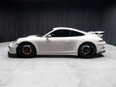Used 2015 Porsche 911 GT3 w/ Sound Package Plus RWD image 12