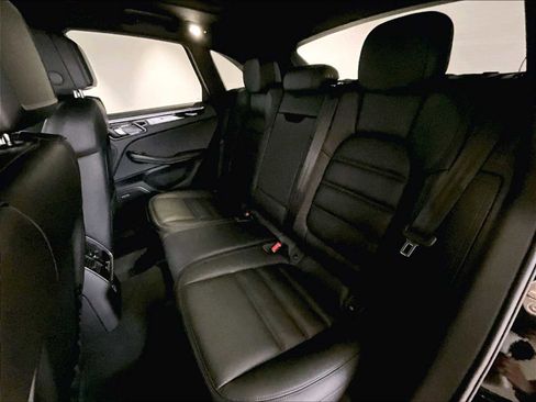 New 2026 Porsche Macan S image 28