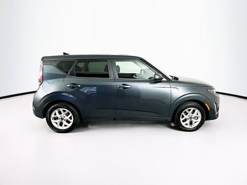 Used 2023 Kia Soul LX w/ Option Group 015 FWD image 10