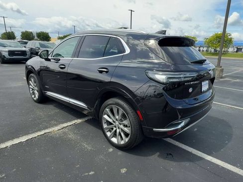 Used 2022 Buick Envision Avenir w/ Technology Package II FWD image 6