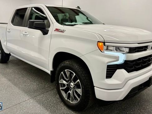 Used 2023 Chevrolet Silverado 1500 RST image 8