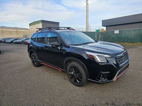 Used 2023 Subaru Forester Sport image 7