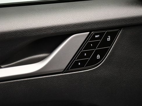 Used 2021 Porsche 911 Carrera image 34